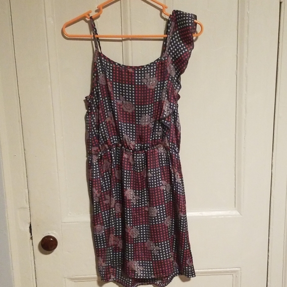 Soprano Roses/Squares Pattern Dress - Picture 2 of 7